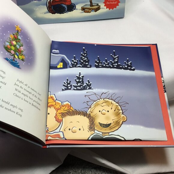 Peanuts: A Charlie Brown Christmas (Deluxe 50th Anniversary Edition) VERY GOOD - Picture 7 of 8